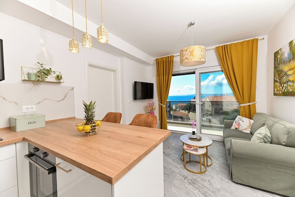 Leilighet (A3) | Oppholdsrom | Smart-TV, Netflix og strømmetjenester