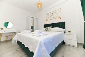 Apartment (A3) | Iron/ironing board, free WiFi - Apartments Diva (Okrug)