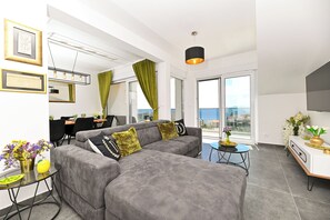 Apartment (A5) | Living room | Smart TV, Netflix, streaming services