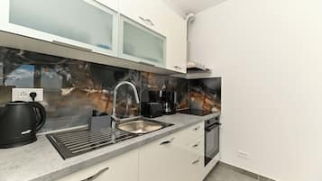 Leilighet (A2) | Eget kjøkken | Kjøleskap, ovn, kokeplater og oppvaskmaskin