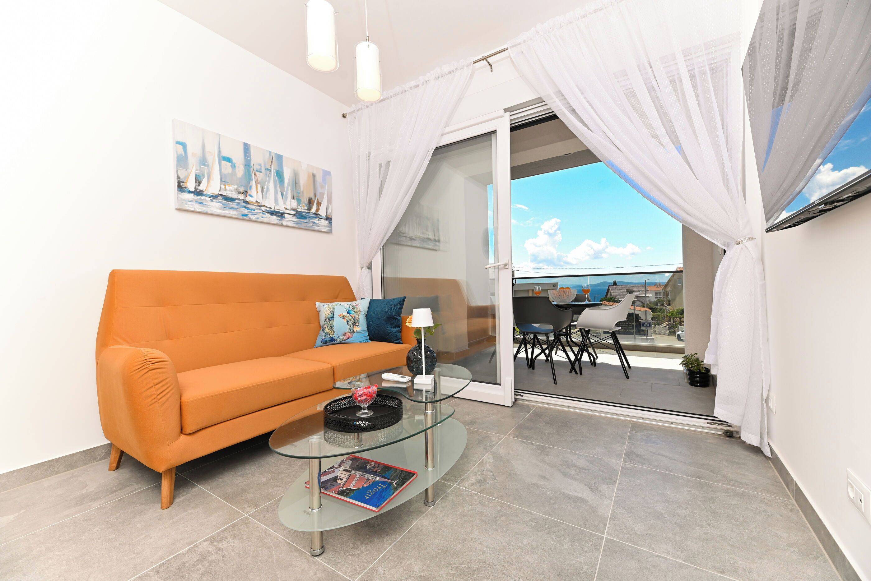 Leilighet (A2) | Oppholdsrom | Smart-TV, Netflix og strømmetjenester