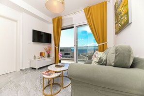 Apartment (A3) | Living room | Smart TV, Netflix, streaming services - Apartments Diva (Okrug)