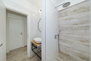 House | Bathroom | Shower, towels - House Bona (Sukosan)