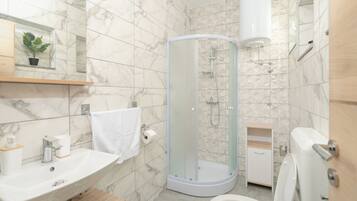 Studio (A1) | Badezimmer