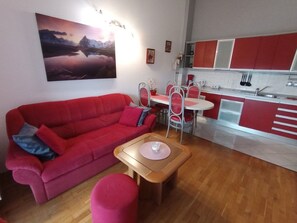 Apartamento (A1) | Cozinha privada | Geladeira, fogão, cooktop, máquina de café expresso