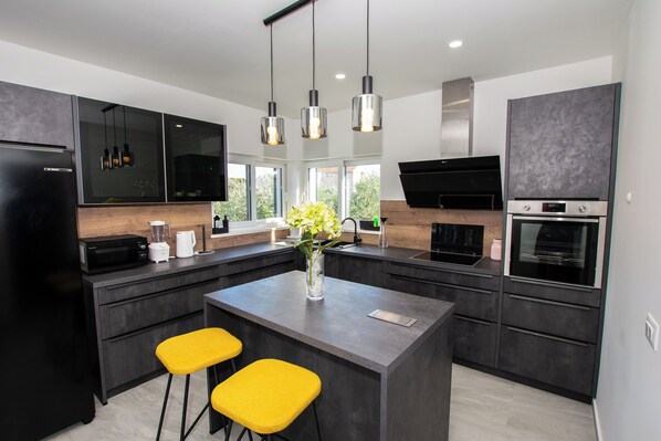 House | Private kitchen - House Laura (Biograd na Moru)