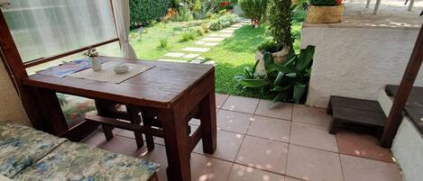 客房 (S1) | 露台/庭院