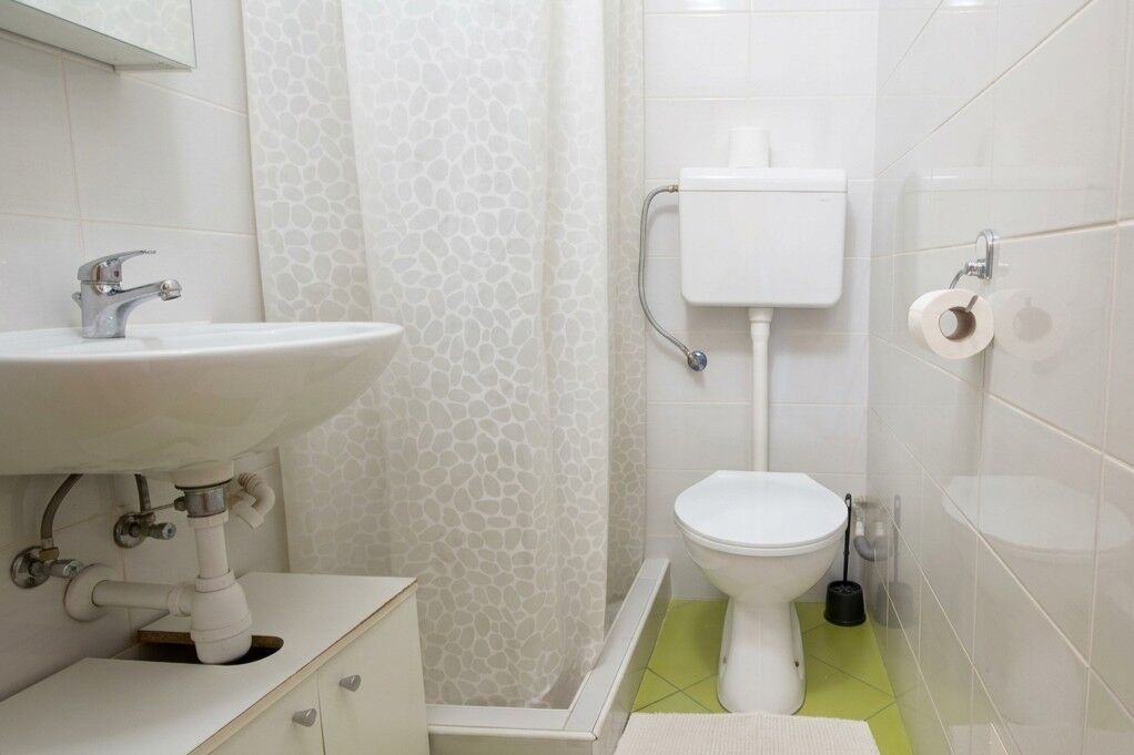Zimmer (S1) | Badezimmer