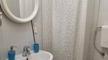 Room (S1) | Bathroom