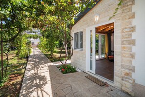 Building design - House Garden for two (Vodice)