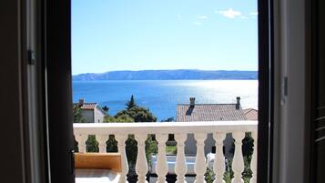 Apartment (A4) | Water view