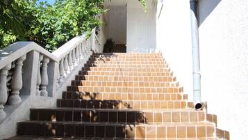 Apartment (A4) | Staircase