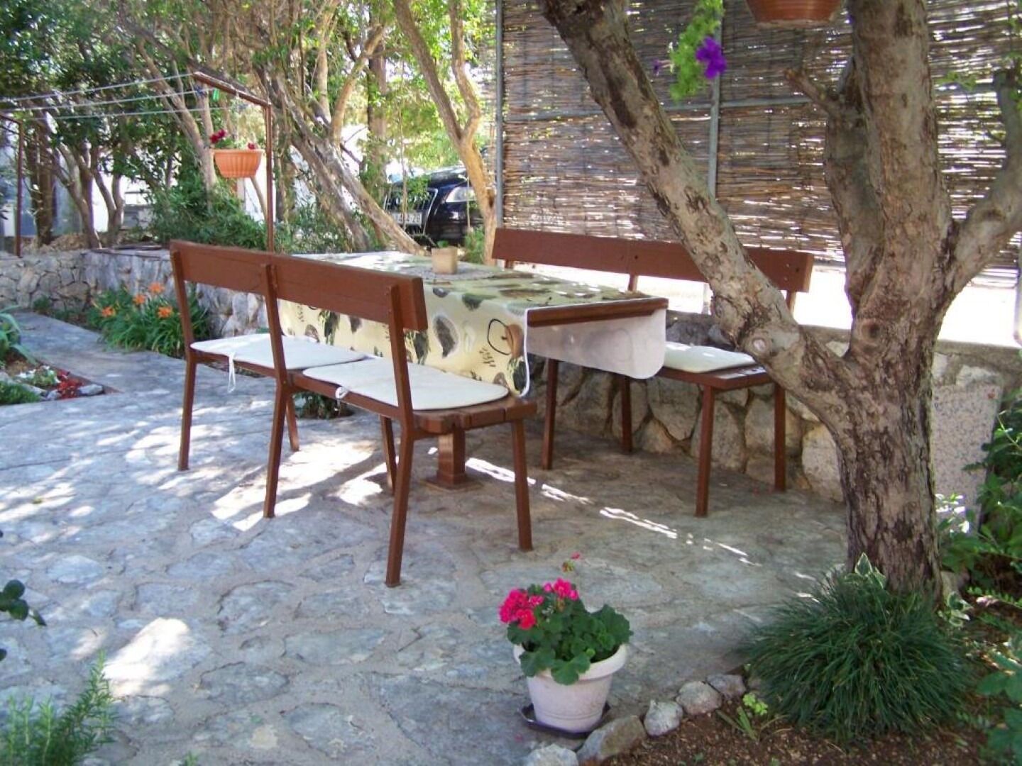 Studio (A3) | Courtyard