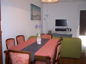 Apartment (A2) | Living room - Apartments Maja (Novalja)