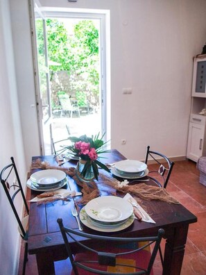 Dining - Apartments Lemon Tree (Postira)