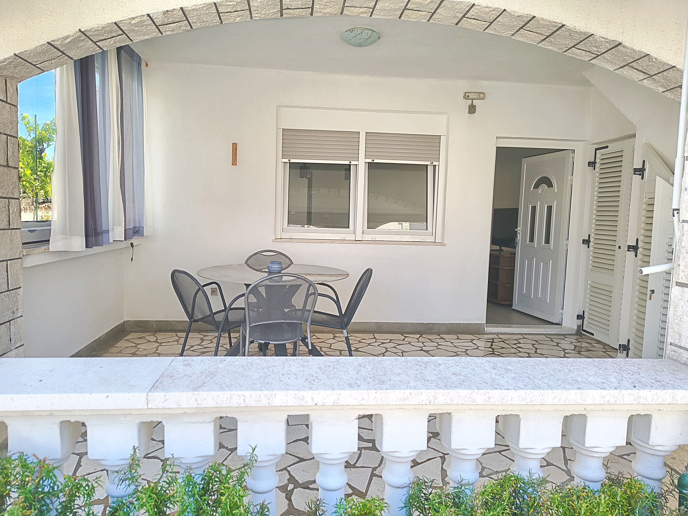 Apartment (A3) | Outdoor dining