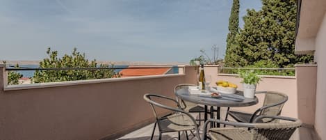 Studio (A2) | Terrace/patio