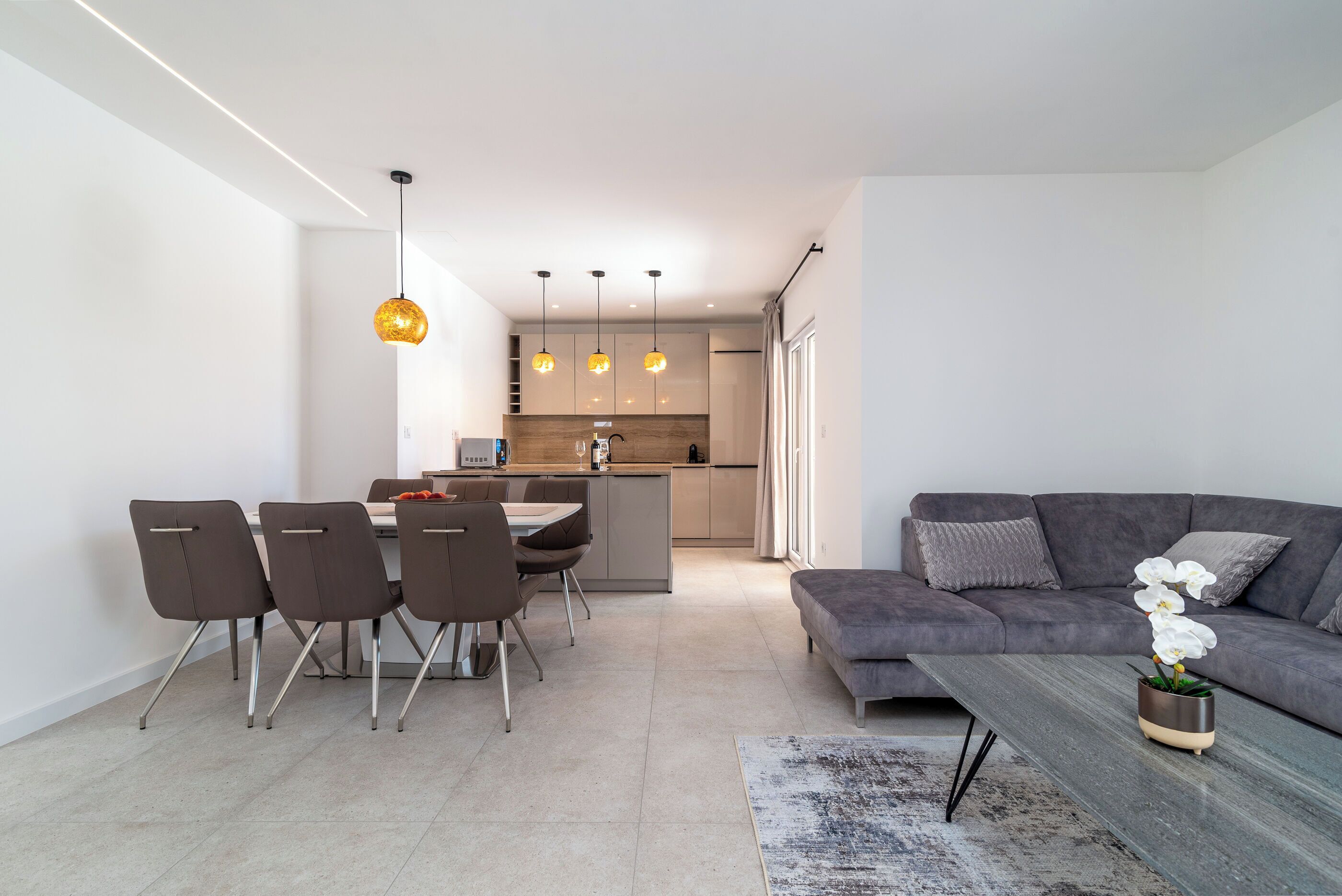Apartment (A1) | Dining