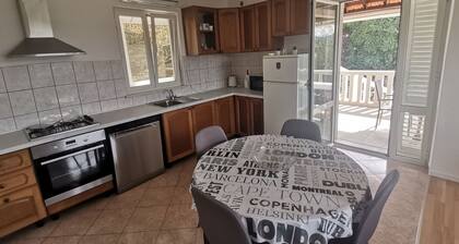 House Ule 2