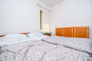 Apartment (A1) | Iron/ironing board, free WiFi - Apartment Agi (Kastela)
