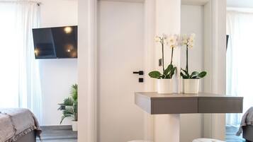 Apartamento (A1) | Cofres nos quartos, ferros/tábuas de passar roupa, berços grátis