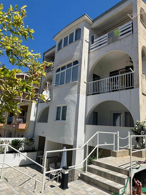 Exterior - Apartments Sandra (Baska Voda)