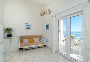 Apartment (A2) | Living room - Apartments Stana (Okrug)