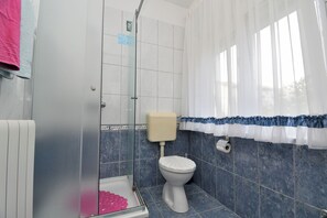 Apartment (A3) | Bathroom - Apartments Nada (Fazana)