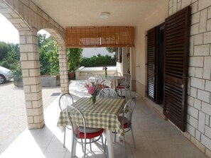 Studio (A1) | Terrace/patio - Apartments Desy (Vodice)
