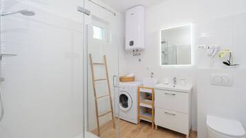 House | Bathroom