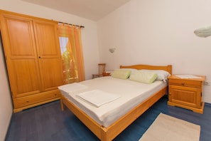 Apartment (A1)