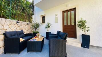 Apartment (A1) | Terrace/patio