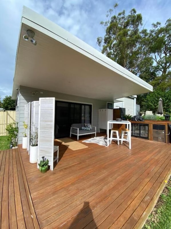 House, 1 Bedroom, Smoking, Patio | Bahagian luar