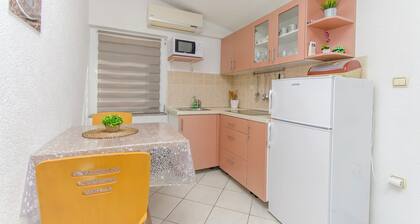 Apartments Lovely Courtyard