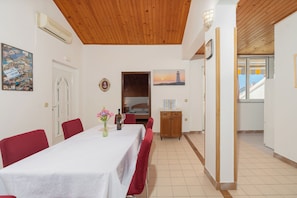 Apartment (A1) | Dining - Apartments Krneta (Novalja)