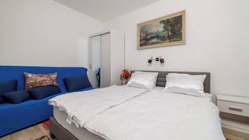 Apartment (A1)
