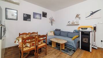 Apartment (A1) | Living room