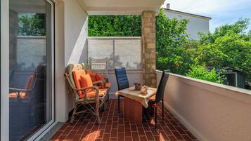 Apartment (A1) | Terrace/patio