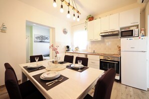 Apartment (A1) | Dining - Apartment Rustica Zadar (Zadar)