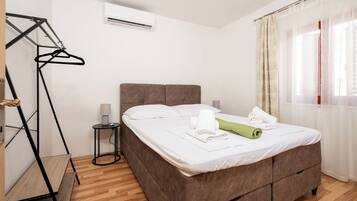 Apartment (A1) | Zimmersafe, Bügeleisen/Bügelbrett, kostenloses WLAN