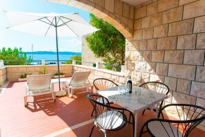 Apartment (A4) | Terrace/patio - Apartments and Rooms Hope (Brela)