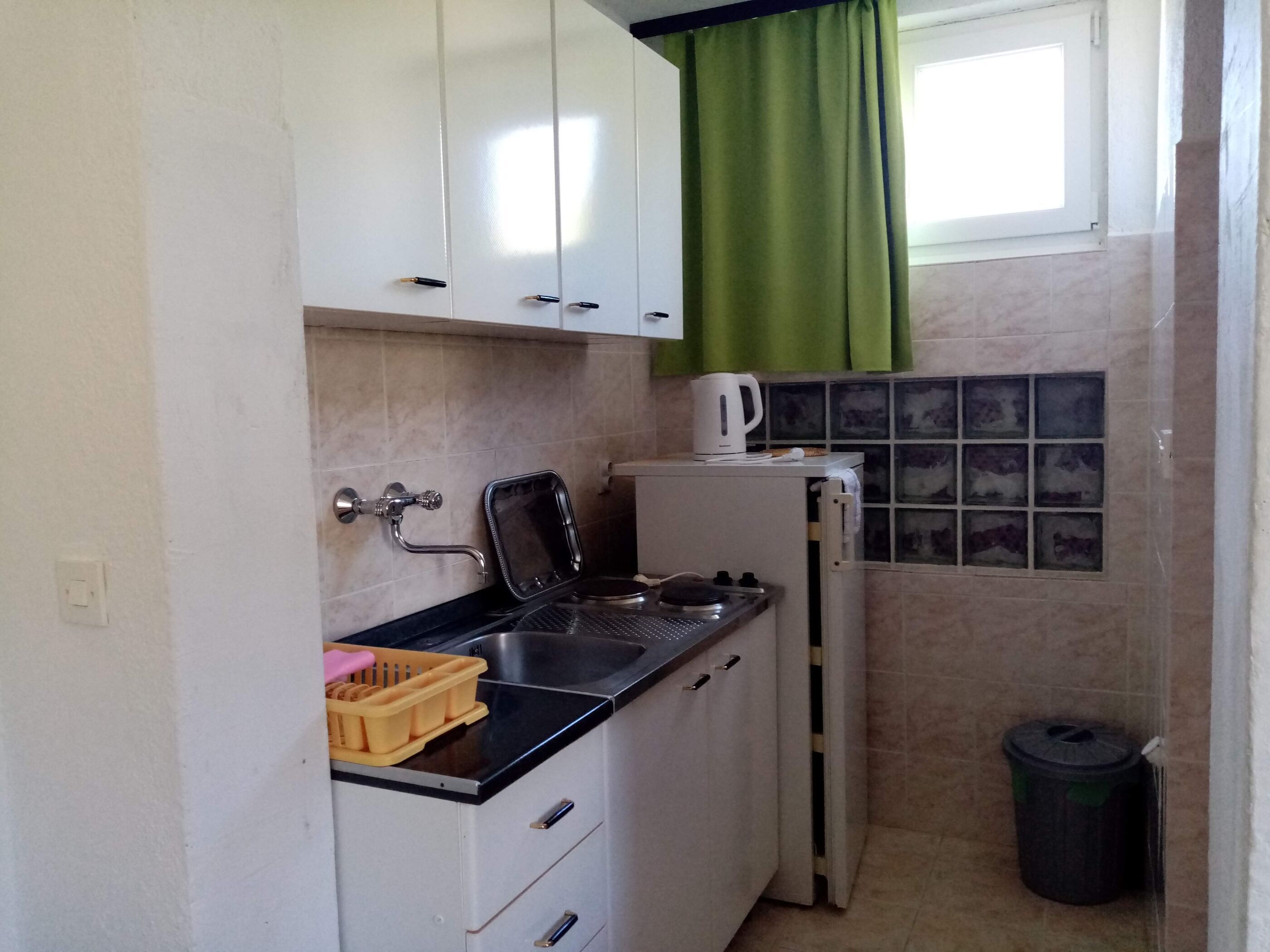 Apartment (A2) | Private kitchen | Fridge, stovetop, espresso maker, electric kettle