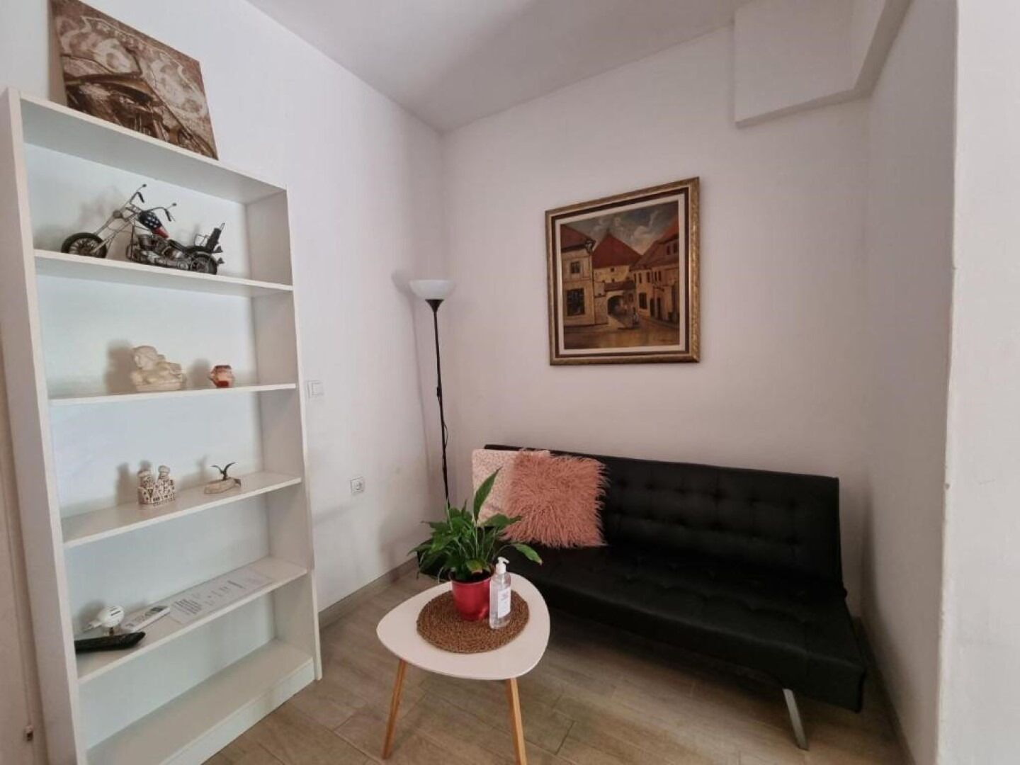 Studio (A6) | Living room