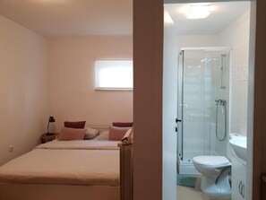 Apartment (A4)