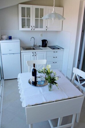 Studio (A2) | Private kitchen - Apartments Adriona (Makarska)