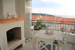 Studio (A3) | BBQ/picnic Area - Apartments Adriona (Makarska)