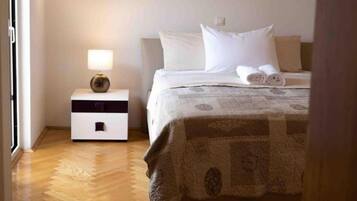 Huis | Een strijkplank/strijkijzer, gratis wifi