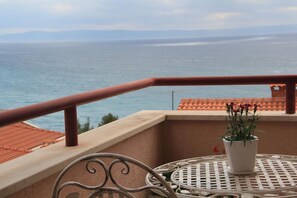 Apartment (A1) | Balkon