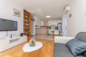 Apartment (A1) | Dining - Apartment Calimero (Sibenik)