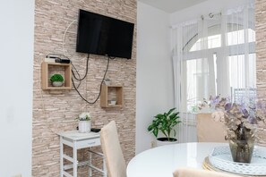 Apartment (A1) | Private kitchen | Fridge, microwave, stovetop, espresso maker - Apartments Knez (Podstrana)